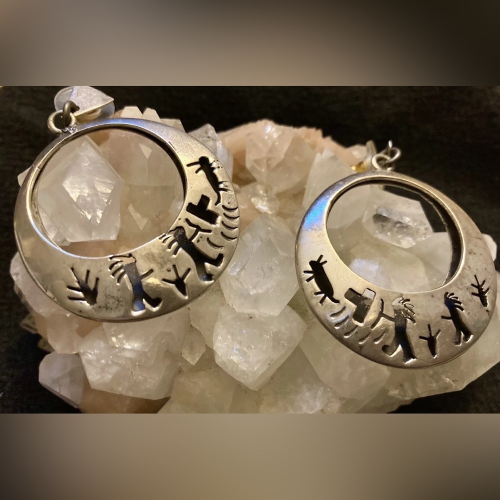 Vintage Taxco Mexico Storyteller Sterling Silver Dangle Earrings Western 925